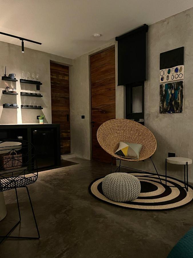 Lote4 - Lgbtq Studios Плая-дель-Кармен Экстерьер фото